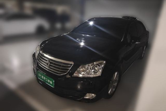 Used Toyota Crown 2011 2.5L Royal Special Edition with Leather and Sunroof