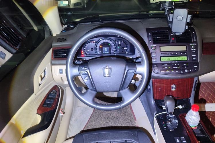 Used Toyota Crown 2011 2.5L Royal Special Edition with Leather and Sunroof Steering Wheel
