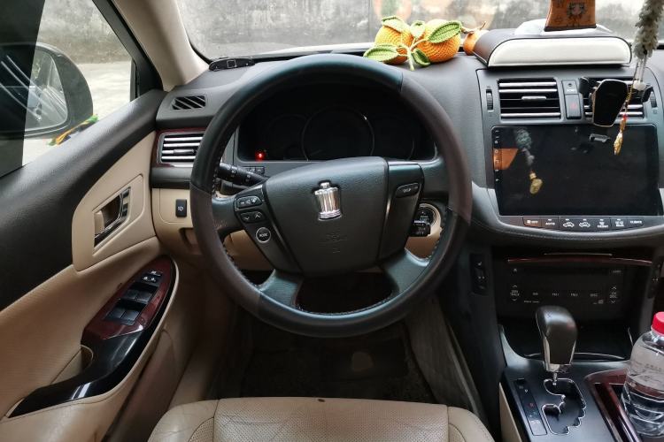 Used Toyota Crown 2011 2.5L Royal Special Edition with Leather and Sunroof Steering Wheel