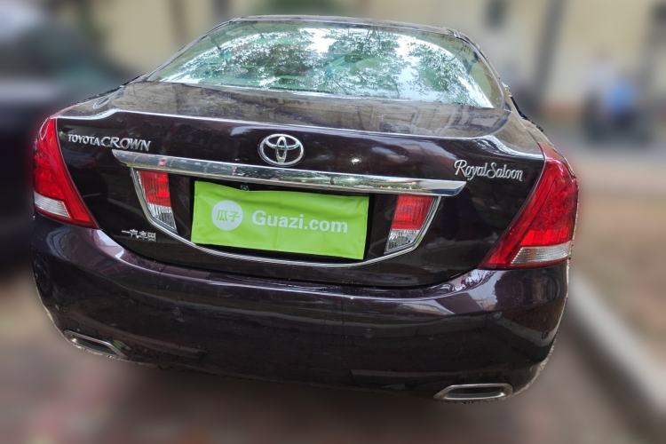Used Toyota Crown 2011 2.5L Royal Special Edition with Leather and Sunroof Rear