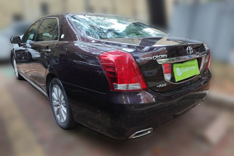Used Toyota Crown 2011 2.5L Royal Special Edition with Leather and Sunroof Rear Left 45 Deg