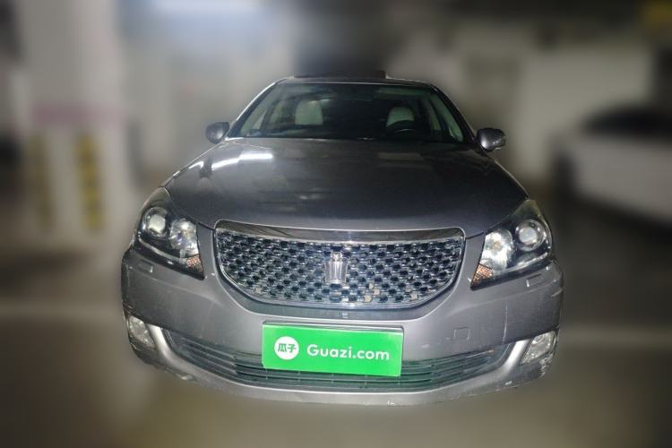 Used Toyota Crown 2011 2.5L Royal Special Edition with Leather and Sunroof Front