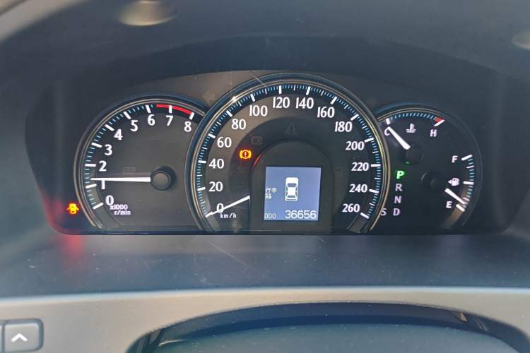 Used Toyota Crown 2011 2.5L Royal Special Edition with Leather and Sunroof Instrument Cluster