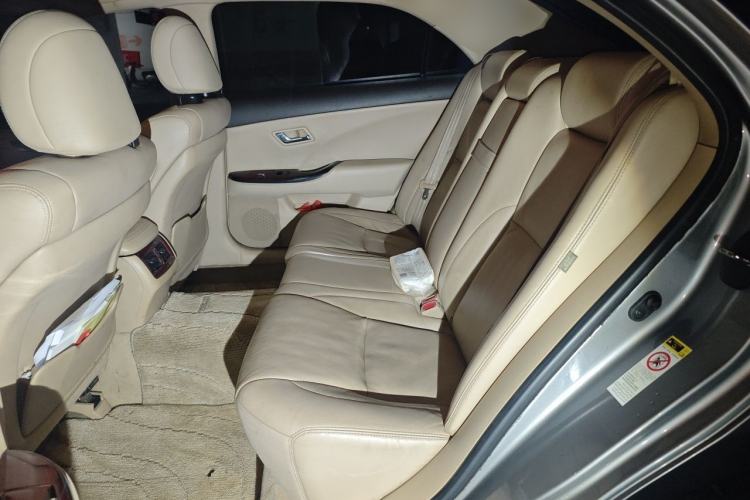 Used Toyota Crown 2011 2.5L Royal Special Edition with Leather and Sunroof Left Rear Seat