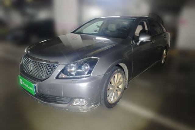Used Toyota Crown 2011 2.5L Royal Special Edition with Leather and Sunroof