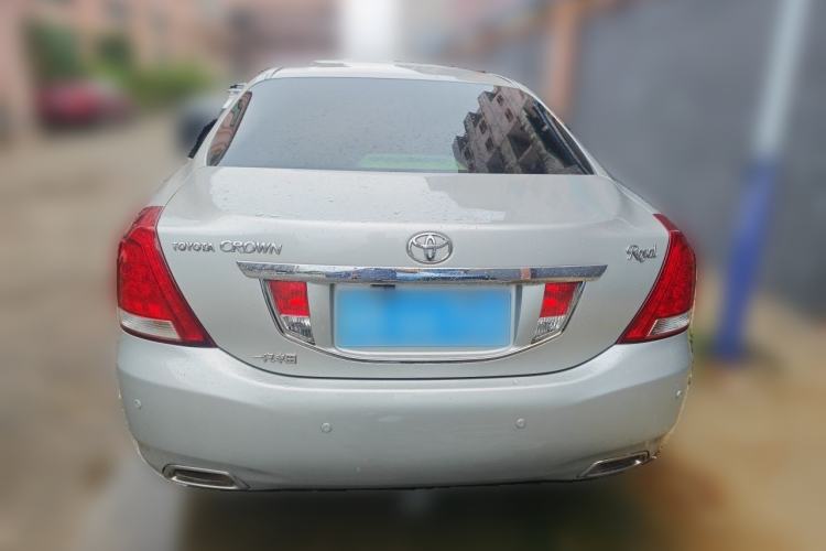 Used Toyota Crown 2011 2.5L Royal Special Edition with Leather and Sunroof Rear