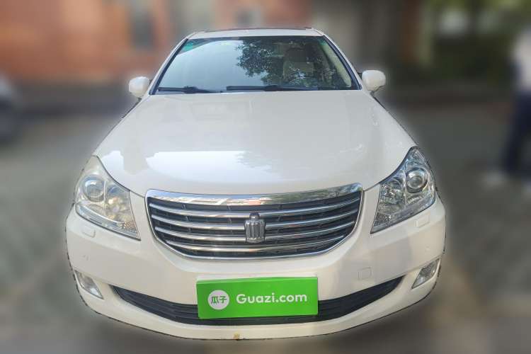 Used Toyota Crown 2011 2.5L Royal Special Edition with Leather and Sunroof Front