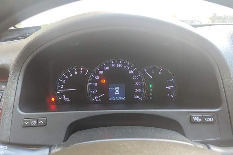 Used Toyota Crown 2011 2.5L Royal Special Edition with Leather and Sunroof Instrument Cluster