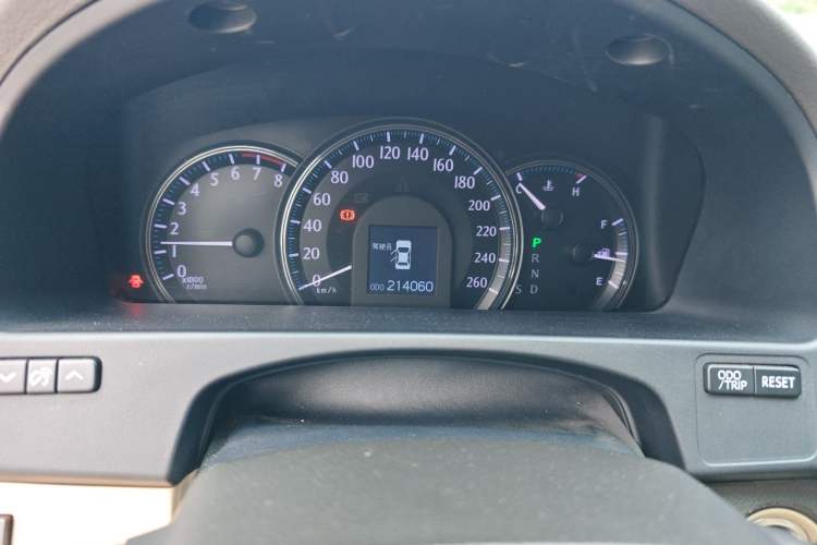 Used Toyota Crown 2011 2.5L Royal Special Edition with Leather and Sunroof Instrument Cluster
