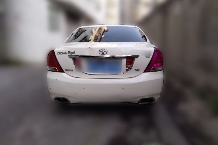 Used Toyota Crown 2011 2.5L Royal Special Edition with Leather and Sunroof Rear