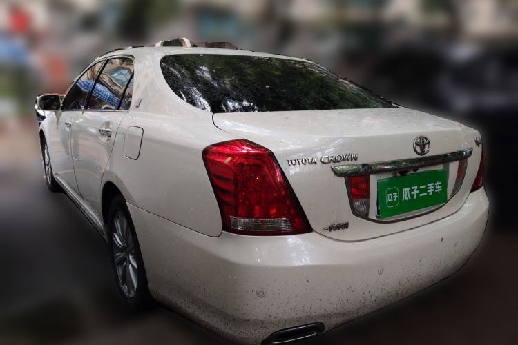 Used Toyota Crown 2011 2.5L Royal Special Edition with Leather and Sunroof Rear Left 45 Deg