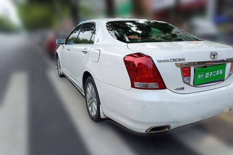 Used Toyota Crown 2011 2.5L Royal Special Edition with Leather and Sunroof Rear Left 45 Deg