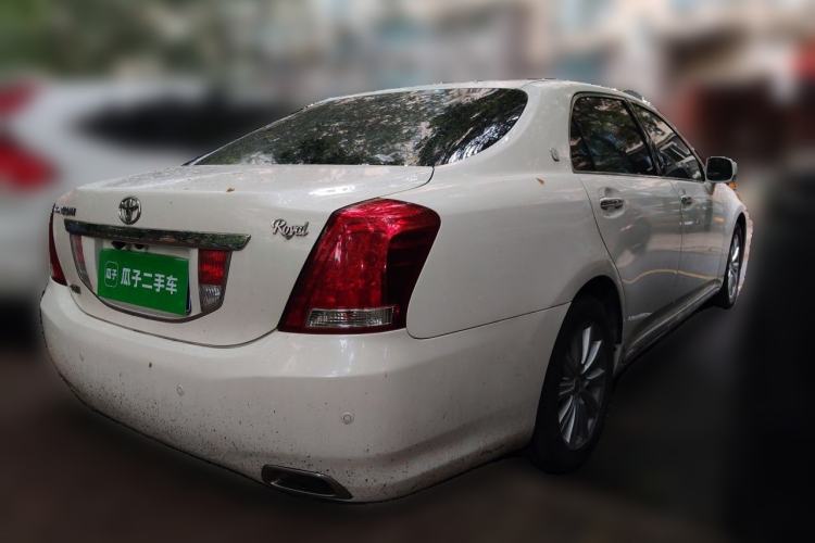 Used Toyota Crown 2011 2.5L Royal Special Edition with Leather and Sunroof Rear Right 45 Deg