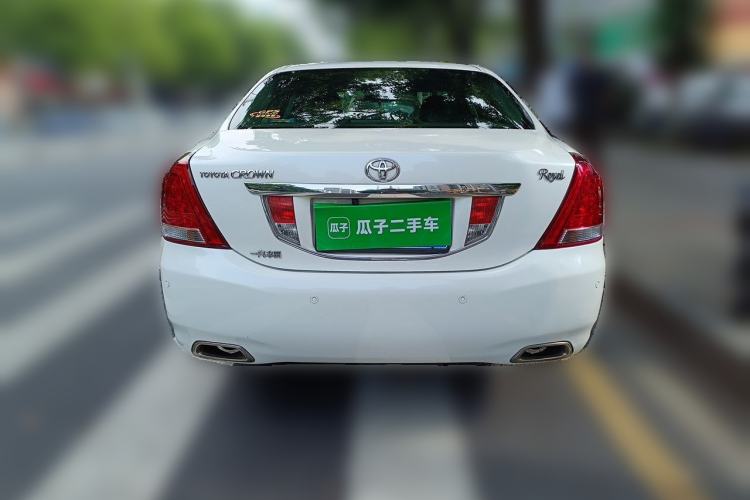 Used Toyota Crown 2011 2.5L Royal Special Edition with Leather and Sunroof Rear