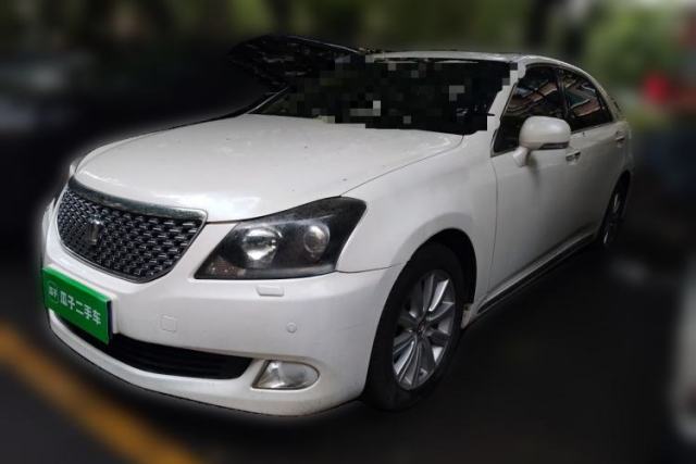 Used Toyota Crown 2011 2.5L Royal Special Edition with Leather and Sunroof
