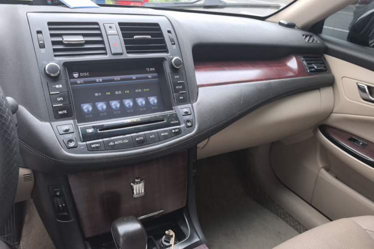 Used Toyota Crown 2012 2.5L Royal Leather Edition Audio And AC Panel