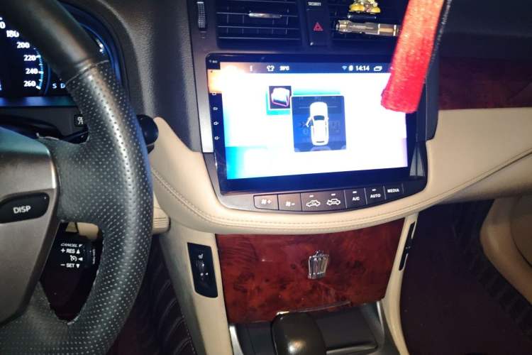 Used Toyota Crown 2012 2.5L Royal Leather Edition Audio And AC Panel