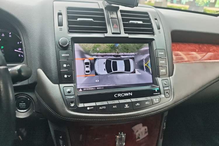 Used Toyota Crown 2012 2.5L Royal Leather Edition Audio And AC Panel