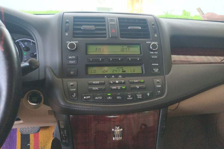 Used Toyota Crown 2012 2.5L Royal Audio And AC Panel