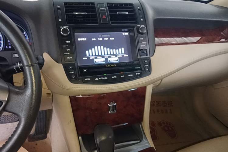 Used Toyota Crown 2012 2.5L Royal Audio And AC Panel