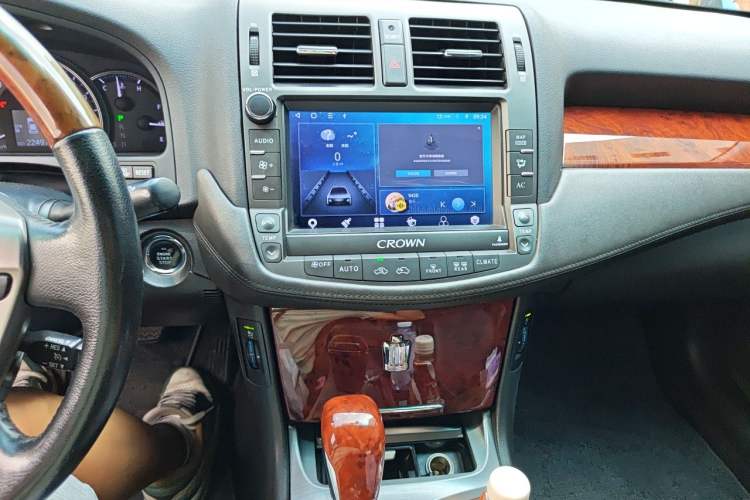 Used Toyota Crown 2012 2.5L Royal Leather Edition Audio And AC Panel