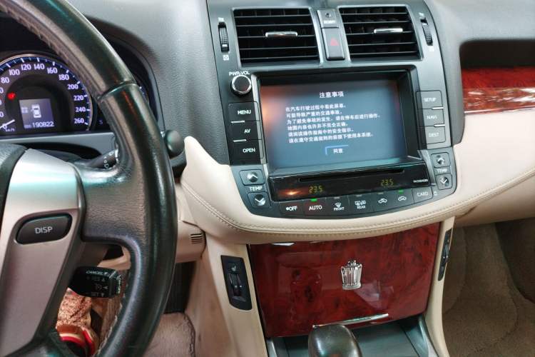 Used Toyota Crown 2012 2.5L Royal Leather Edition Audio And AC Panel