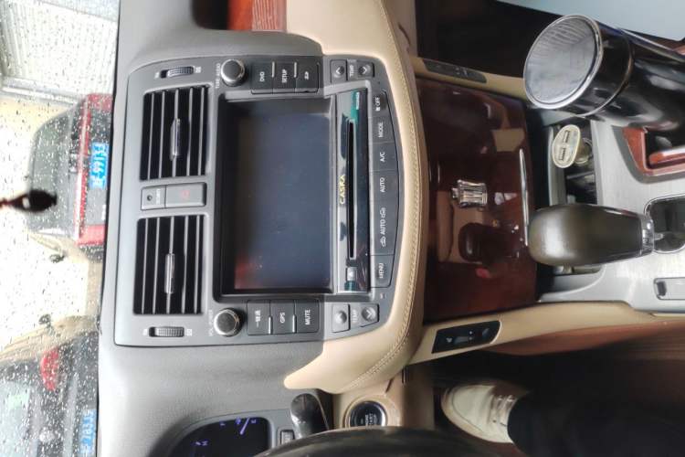 Used Toyota Crown 2012 2.5L Royal Leather Edition Audio And AC Panel