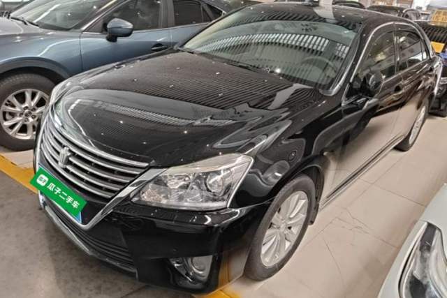 Used Toyota Crown 2012 2.5L Royal Leather Edition