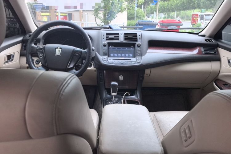 Used Toyota Crown 2012 2.5L Royal Leather Edition Center Console
