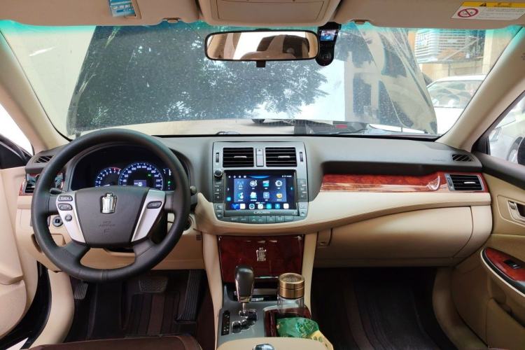 Used Toyota Crown 2012 2.5L Royal Center Console