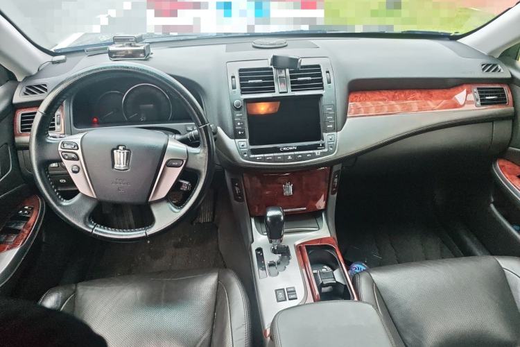 Used Toyota Crown 2012 2.5L Royal Leather Edition Center Console