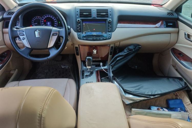 Used Toyota Crown 2012 2.5L Royal Leather Edition Center Console