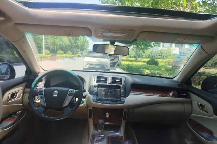 Used Toyota Crown 2012 2.5L Royal Navigation Edition Center Console