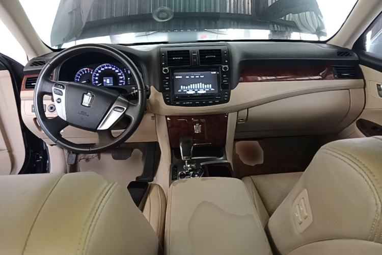 Used Toyota Crown 2012 2.5L Royal Center Console