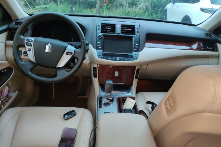 Used Toyota Crown 2012 2.5L Royal Leather Edition Center Console