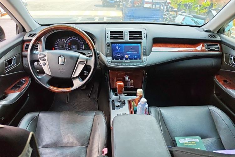 Used Toyota Crown 2012 2.5L Royal Leather Edition Center Console