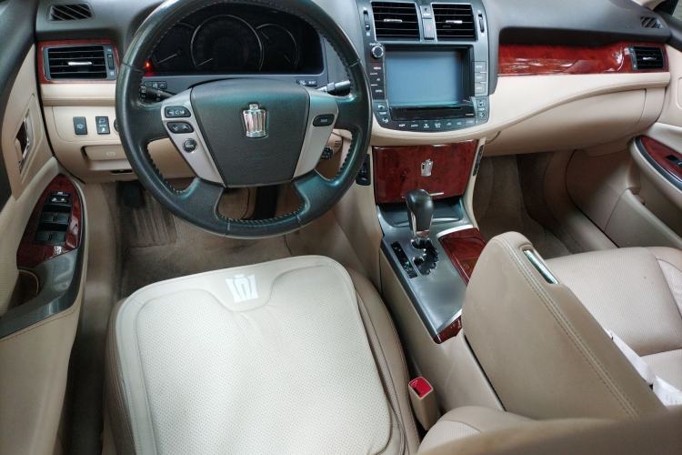 Used Toyota Crown 2012 2.5L Royal Leather Edition Center Console