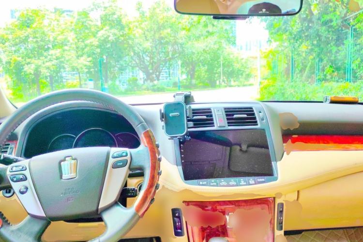 Used Toyota Crown 2012 2.5L Royal Leather Edition Center Console