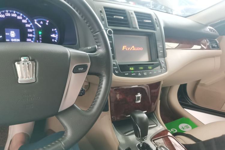 Used Toyota Crown 2012 2.5L Royal Leather Edition Center Console