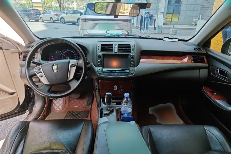 Used Toyota Crown 2012 2.5L Royal Leather Edition Center Console