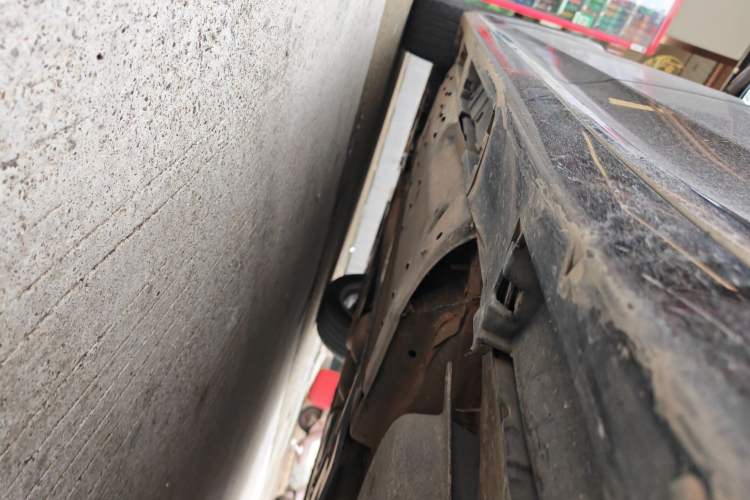 Used Toyota Crown 2012 2.5L Royal Leather Edition Chassis Rear Left