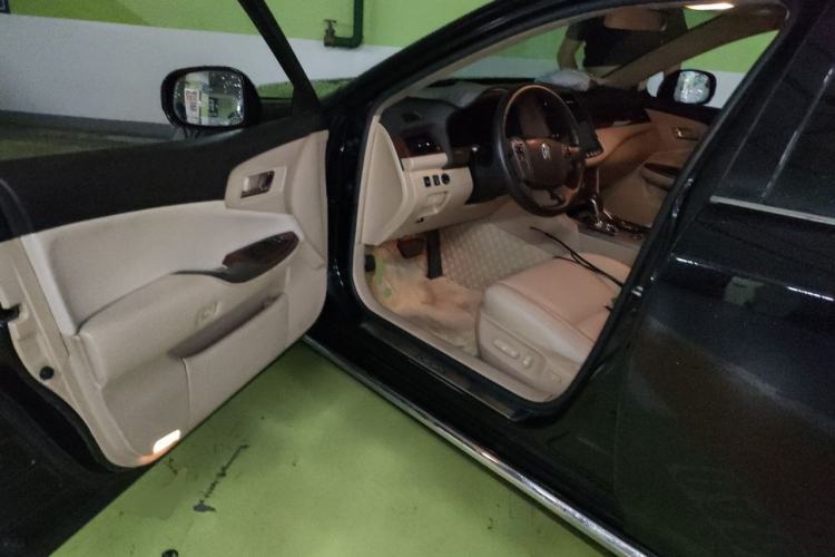 Used Toyota Crown 2012 2.5L Royal Leather Edition Driver Seat