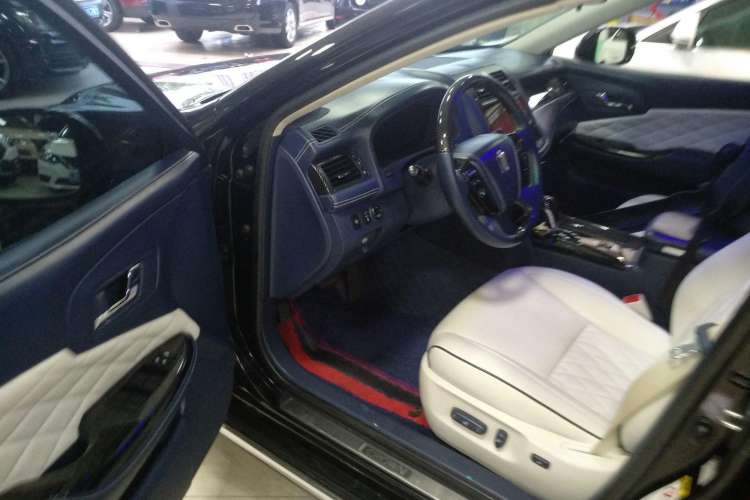 Used Toyota Crown 2012 2.5L Royal Leather Edition Driver Seat