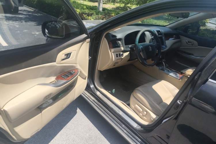 Used Toyota Crown 2012 2.5L Royal Navigation Edition Driver Seat