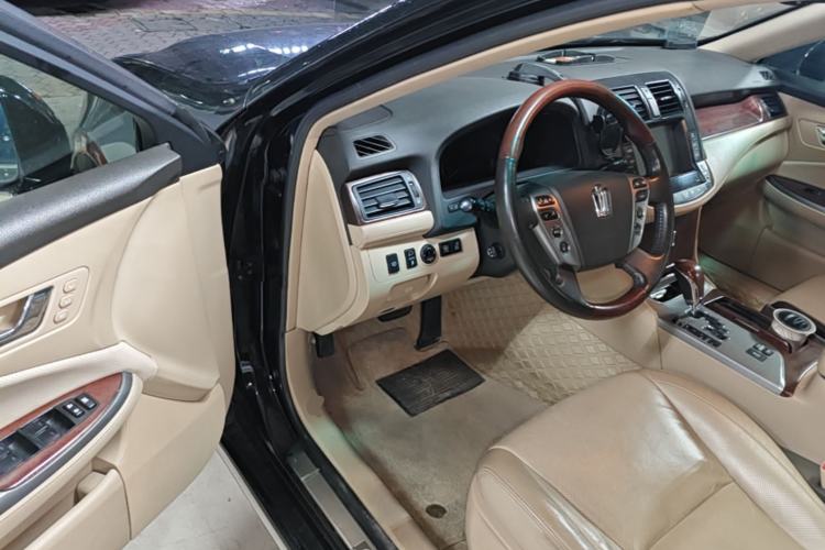 Used Toyota Crown 2012 3.0L Royal Saloon VIP Driver Seat