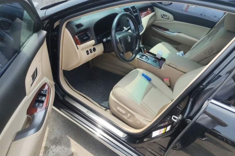 Used Toyota Crown 2012 2.5L Royal Leather Edition Driver Seat