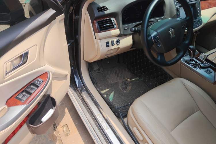 Used Toyota Crown 2012 2.5L Royal Leather Edition Driver Seat