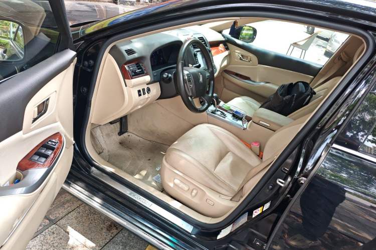 Used Toyota Crown 2012 2.5L Royal Leather Edition Driver Seat