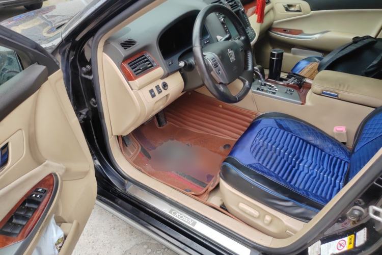 Used Toyota Crown 2012 2.5L Royal Leather Edition Driver Seat
