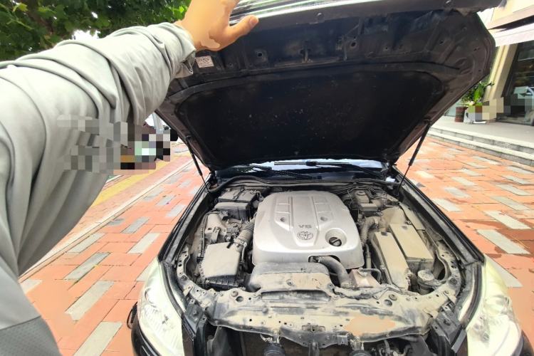 Used Toyota Crown 2012 2.5L Royal Leather Edition Engine Bay